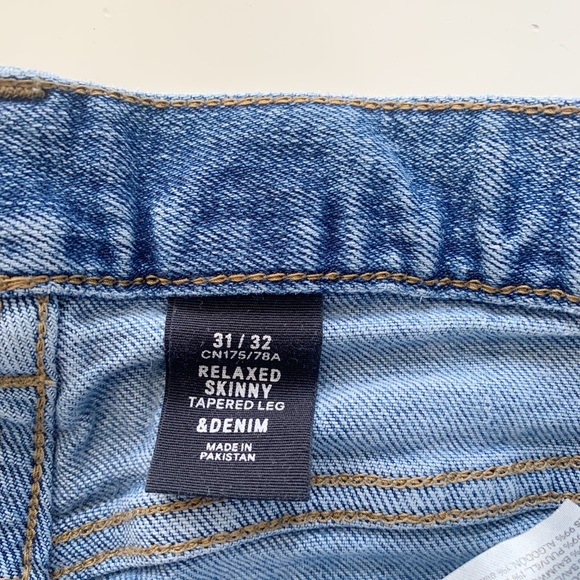 H&M Jeans relaxed skinny tapered leg jean - Picture 7 of 10